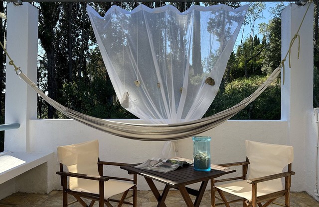 Sea view apartment in the Mediterranean nature