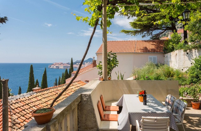Sea View Apartments - Perovic