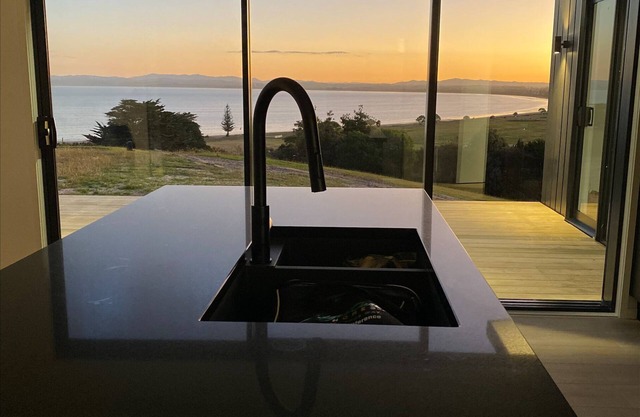 Sea View Cabana