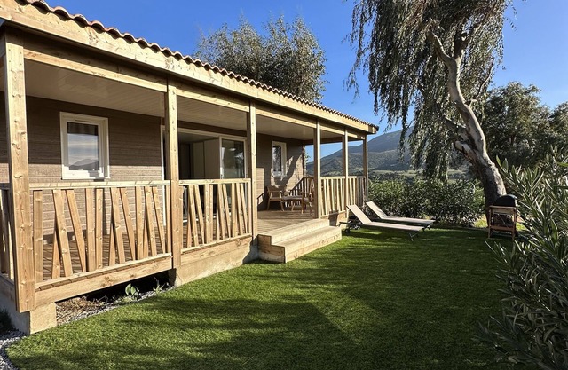 Sea view chalet