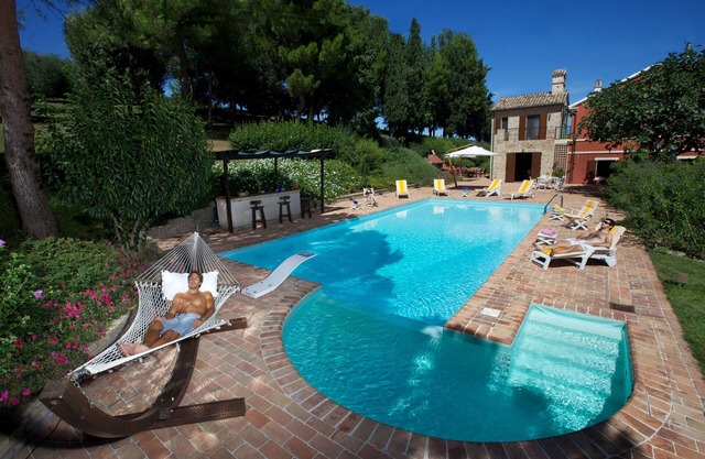 Sea view cottage 10 min from the beach in Senigallia