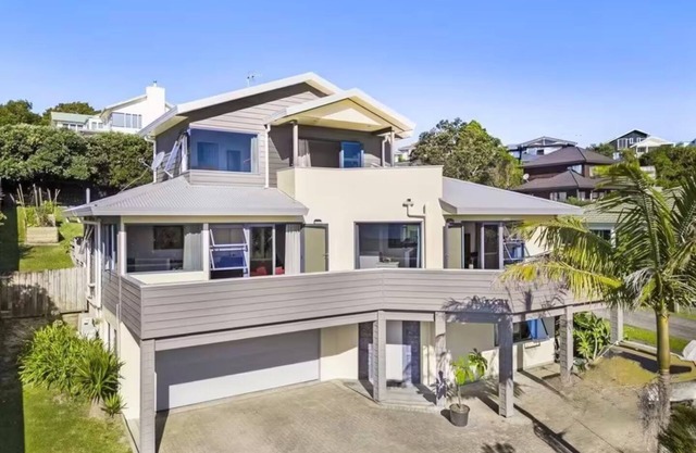 Sea View Holiday Home