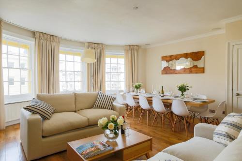 Sea View Maisonette by MyHolidayLet