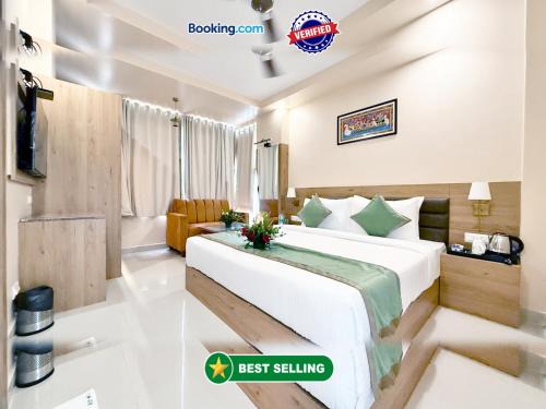 SEA VIEW & ROOFTOP SWIMMING POOL - LUXURY HOTEL LB ! PURi