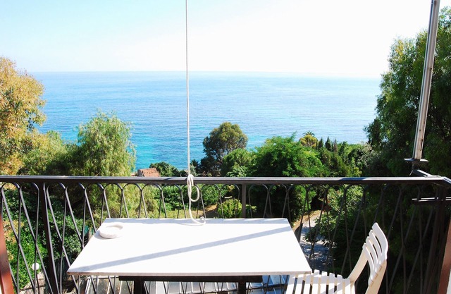 Vista al mar - Ventimiglia (Latte)