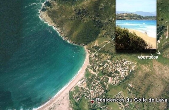 Villa con vistas al mar a 130 m de una playa de arena. golfo de lava