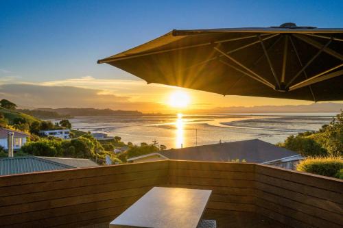 Sea Views and Sunsets in Nelson