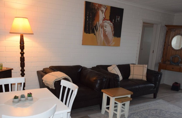 Sea-views, private garden, close to eateries, beach, fun, sun & adventure