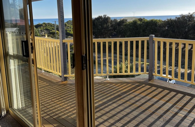 🏖️ SEA VIEWS & SUNSETS @ DEJA VIEW, PRESTON BEACH