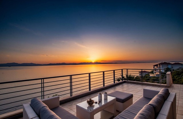 Sea Whisper Villa, Peloponnese