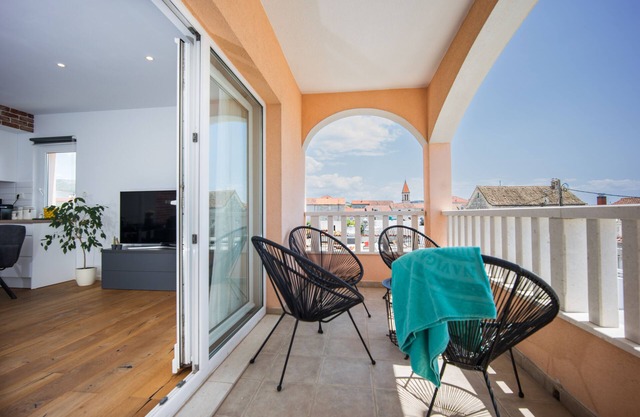 Sea you soon by the beach 2bedroom suite