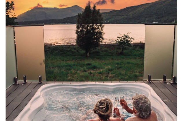 SeaBeds Luxury Lookouts with Hot Tubs