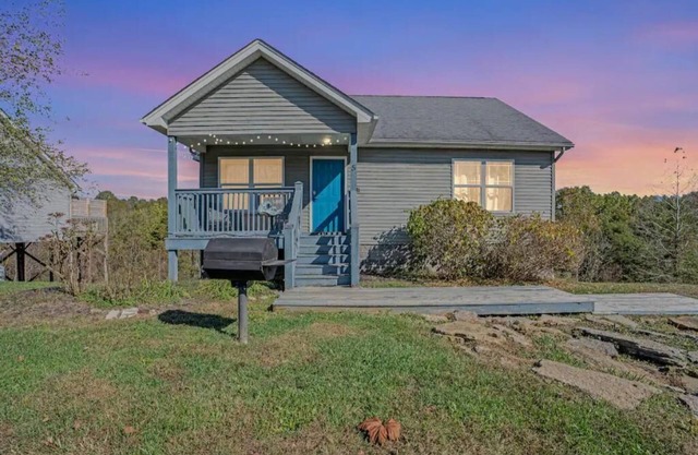 Seabiscuit Cottage 5 - Hot Tub - Near KY Bourbon Trail