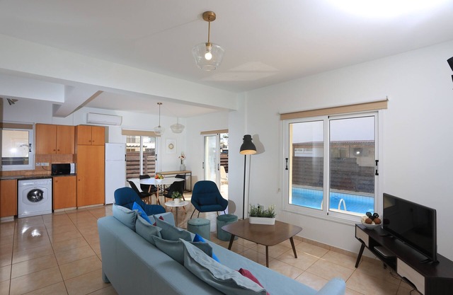 SeaBreeze Villas with Private Pool