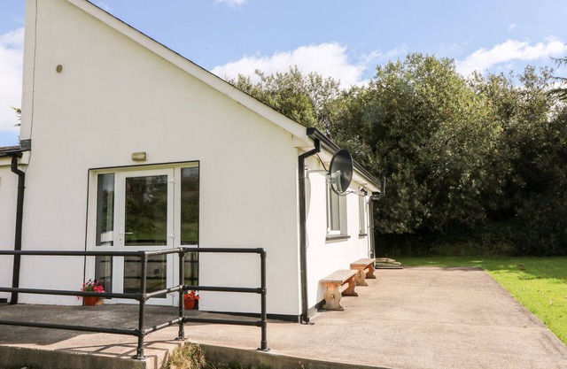 SEACHANGE ANNEXE, pet friendly in Ballygarrett, County Wexford