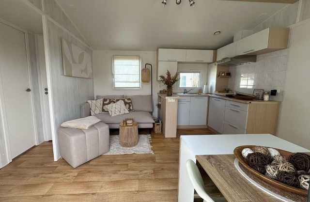 seacottage7008