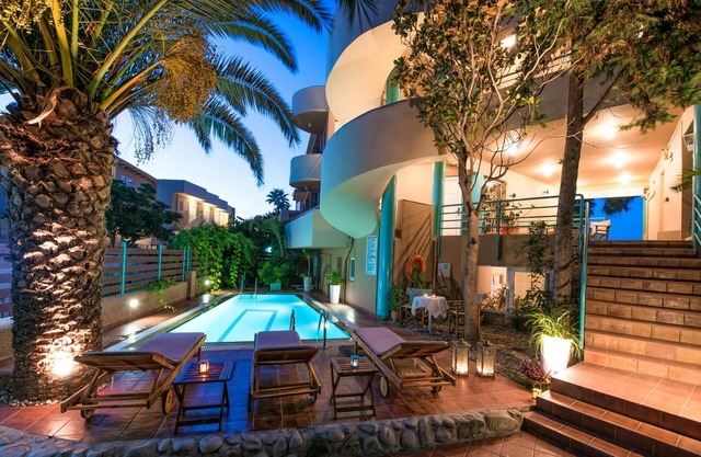Seafalios Apartments