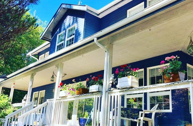 Seafarer Bed & Breakfast