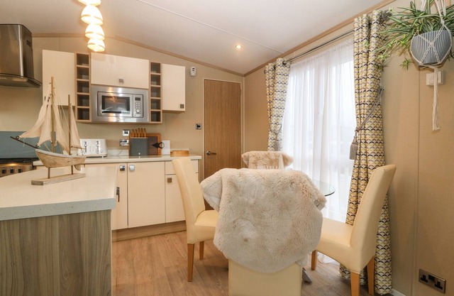 Seafront Holiday Home 2
