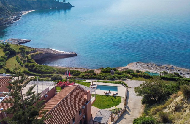 Seafront luxurious 3-bedroom villa with private swimming pool.