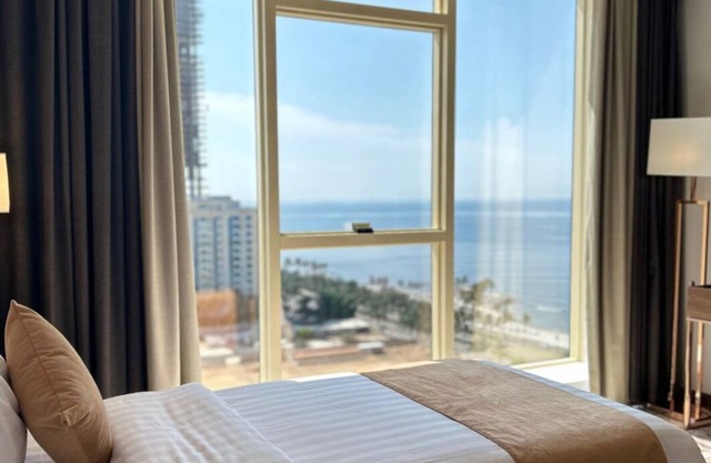 Seafront Luxury Suites Jeddah Corniche