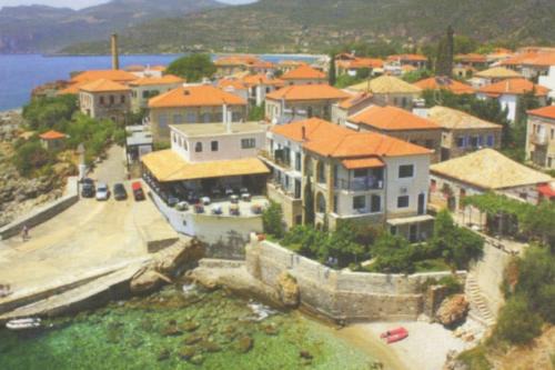 Seafront Maisonette in Kardamyli