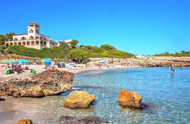 Can Jeroni - Seafront villa with stunning views and direct access to the beach