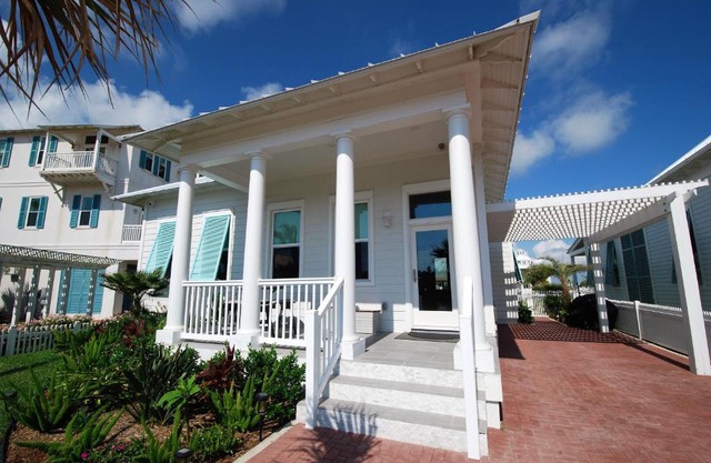 Seaglass Cottage - Private home at The Shores home