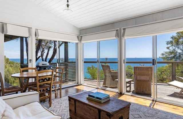 Seahouse Studio | Private Beach Access | Pets