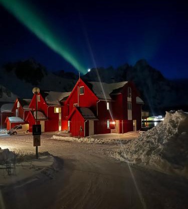 Seahouse with Panoramic Sea View