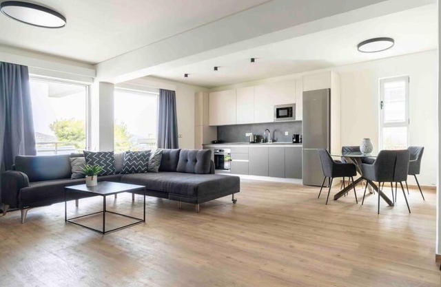 SeaLife Grand Penthouse Varkiza