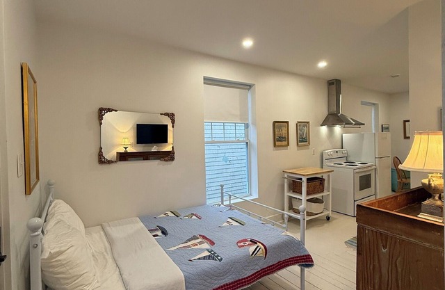 Seapearl Studio: Cozy Coastal Retreat in the Heart of Chester