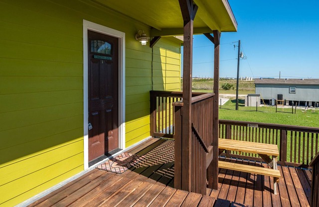 Seas the Day, 1 Bed, 1 Bath, Sleeps 4, WiFi