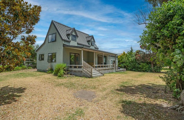 Seas the Day - Matarangi Holiday Home
