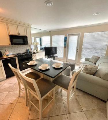 Seascape 1221 Condo