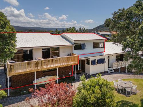 Seascape Beachfront A - Whangamata Holiday Unit