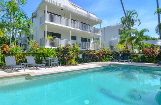 Seascape Holidays - Tropical Reef Apartments
