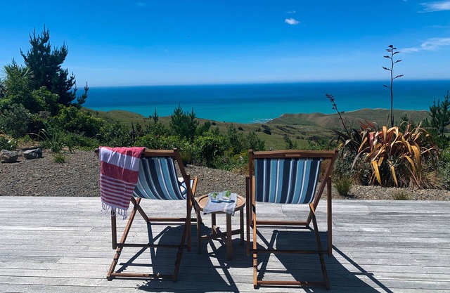 SEASCAPE - The Perfect Hideaway * A Rural Escape with Ocean Views *