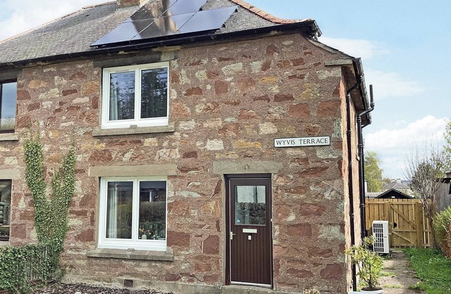 Alojamiento de 2 habitaciones en Dingwall