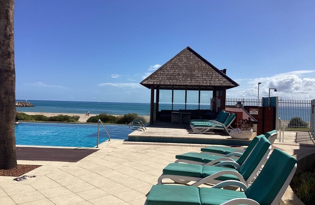 Seashells Mandurah Town Beach Villa with infinity pool, spa and BBQ facilities.