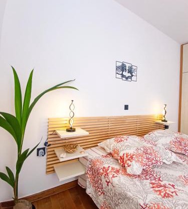 Seaside Breeze Apartment