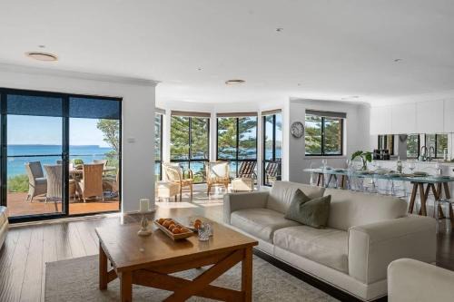Seaside Escape - direct Collingwood Beach access