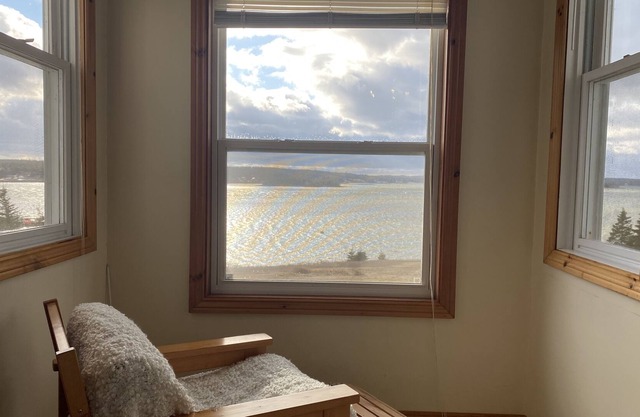 Seaside Escape Oceanfront cottage located 50 minutes from Halifax