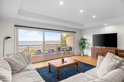Seaside Family Retreat - Sea Song