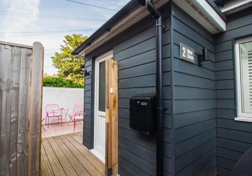 Seaside Hideaway By Airpremier