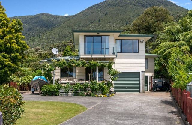 Seaside Holiday Haven