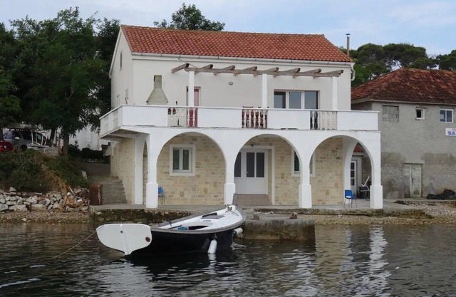 Casa de vacaciones junto al mar Veli Rat, Dugi otok (K-22718)