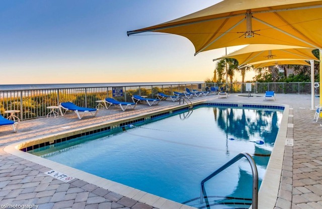 Seaside Resort 902