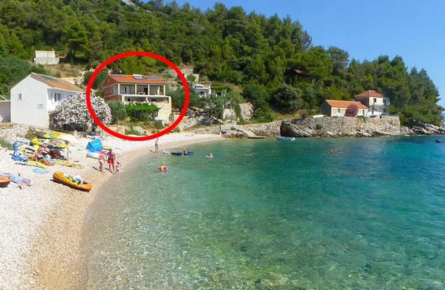 Seaside secluded apartments Cove Skozanje, Hvar - 5713