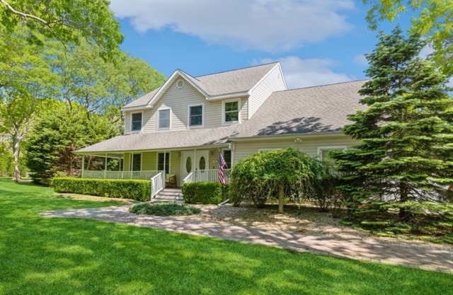 Seaside Serenity with Huge Backyard & Pool. Dog-Friendly!